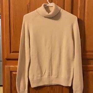 Like new Jeanne Pierre ladies sweater size large